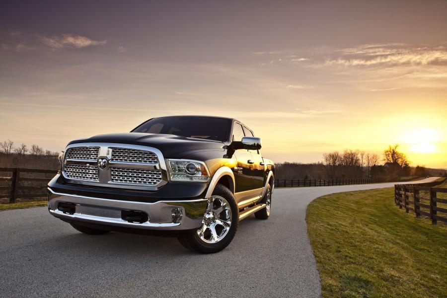  Dodge Ram 1500 2013 года  (фото 46 из 106)